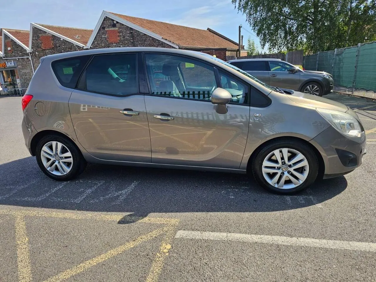 Vauxhall Meriva 2011 photo 2