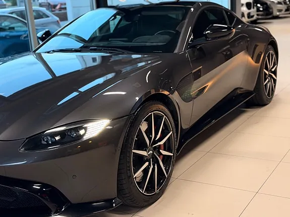 Aston Martin Vantage 2019 photo 3