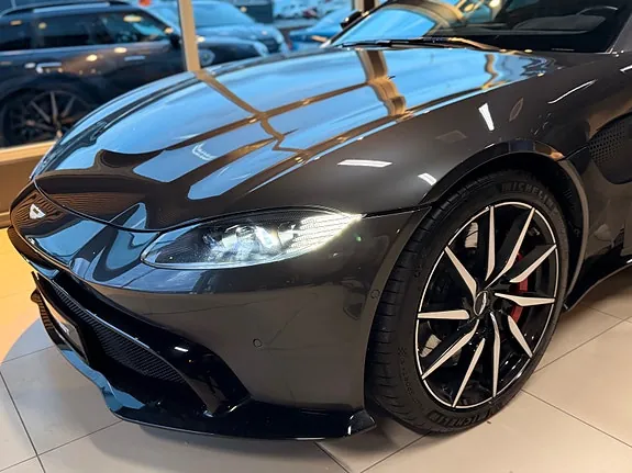 Aston Martin Vantage 2019 photo 4