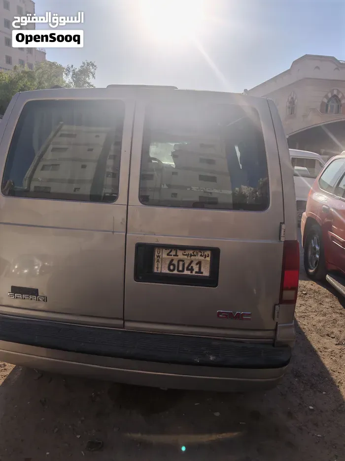 GMC Savana 2005 photo 3