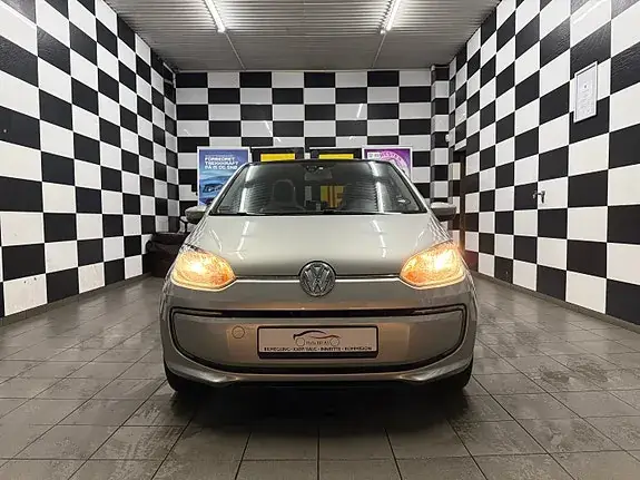 Volkswagen E-Up! 2015 photo 3
