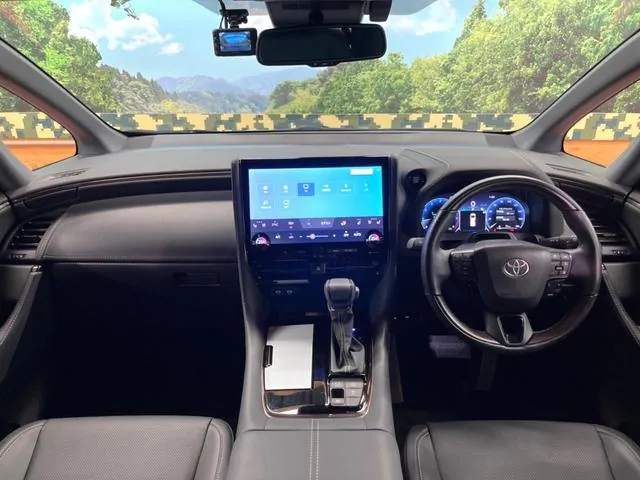 Toyota Alphard Z 2024 photo 2
