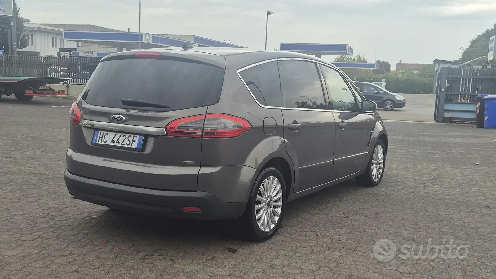 Ford S-Max 2013 photo 4