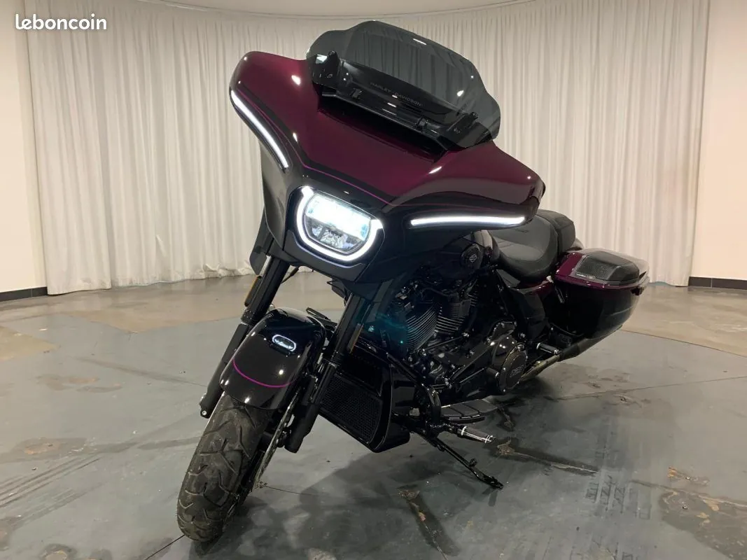 Harley-Davidson Cvo Street Glide 2025 photo 3