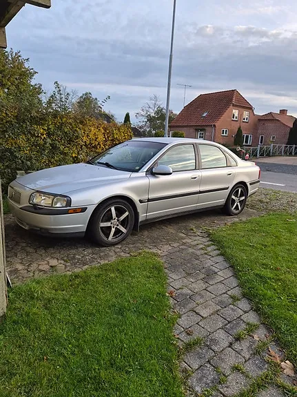 Volvo S80 1999 photo 2