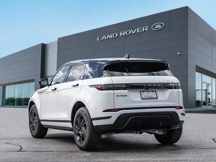 Land Rover Range Rover Evoque 2024 photo 5