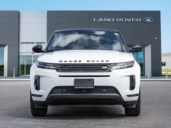 Land Rover Range Rover Evoque 2024 photo 2