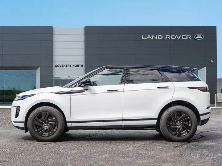 Land Rover Range Rover Evoque 2024 photo 3