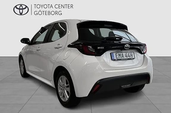 Toyota Yaris 2023 photo 3