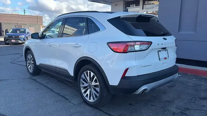 Ford Escape 2022 photo 3