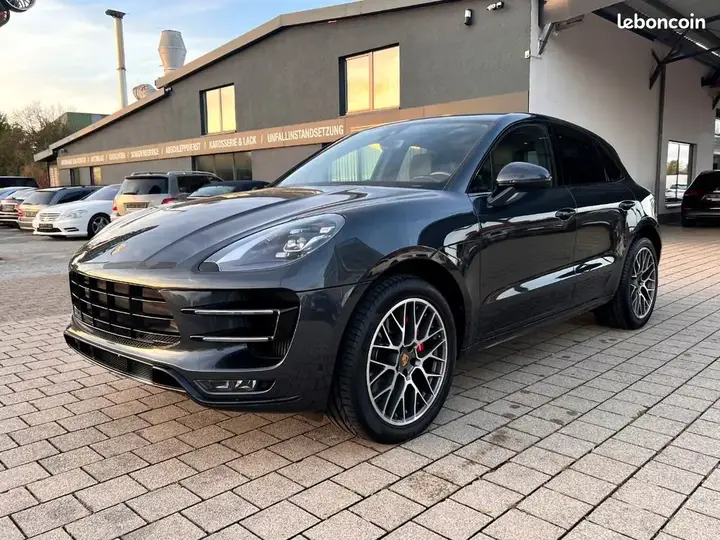 Porsche Macan