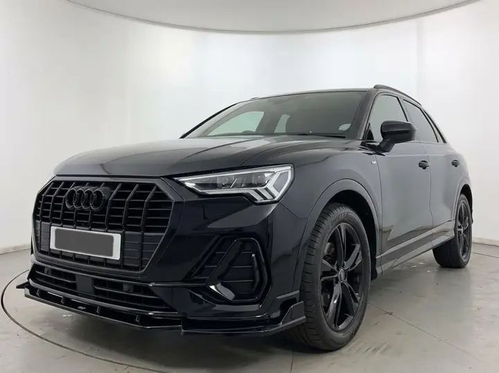 Audi Q3 2021 photo 3