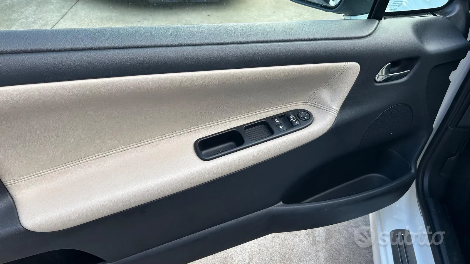 Peugeot 207 2013 photo 5