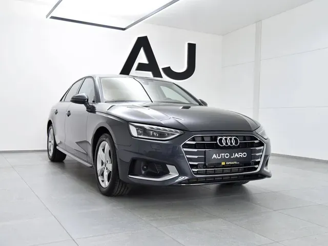 Audi A4 2022 photo 2