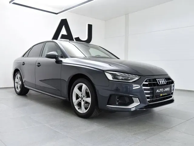 Audi A4 2022 photo 3