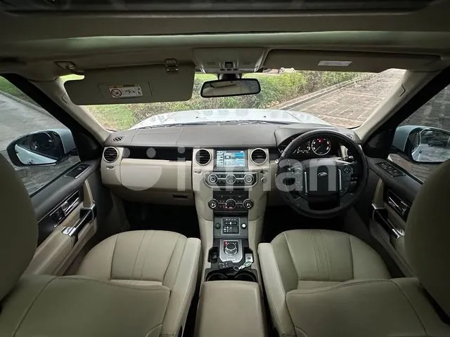 Land Rover Discovery 4 2014 photo 4