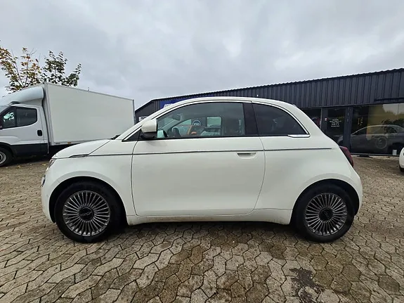 Fiat 500E 2023 photo 3