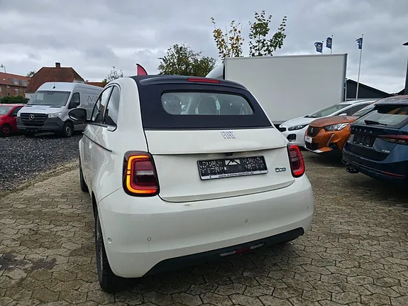 Fiat 500E 2023 photo 4