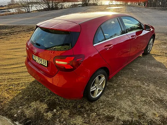 Mercedes-Benz A160 2016 photo 4
