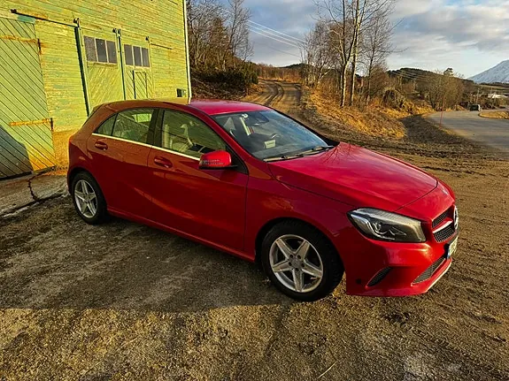 Mercedes-Benz A160 2016 photo 2