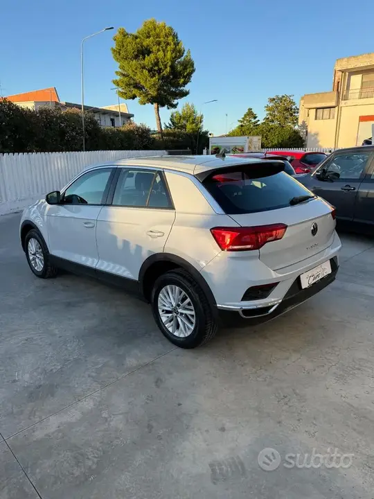 Volkswagen T-Roc 2021 photo 4
