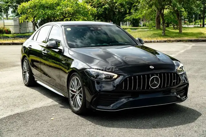 Mercedes-Benz C-Class 2023 photo 2