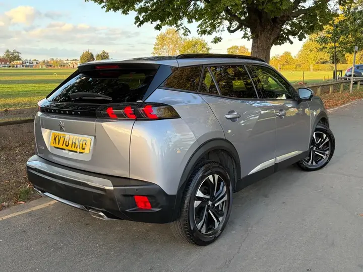 Peugeot 2008 2020 photo 3