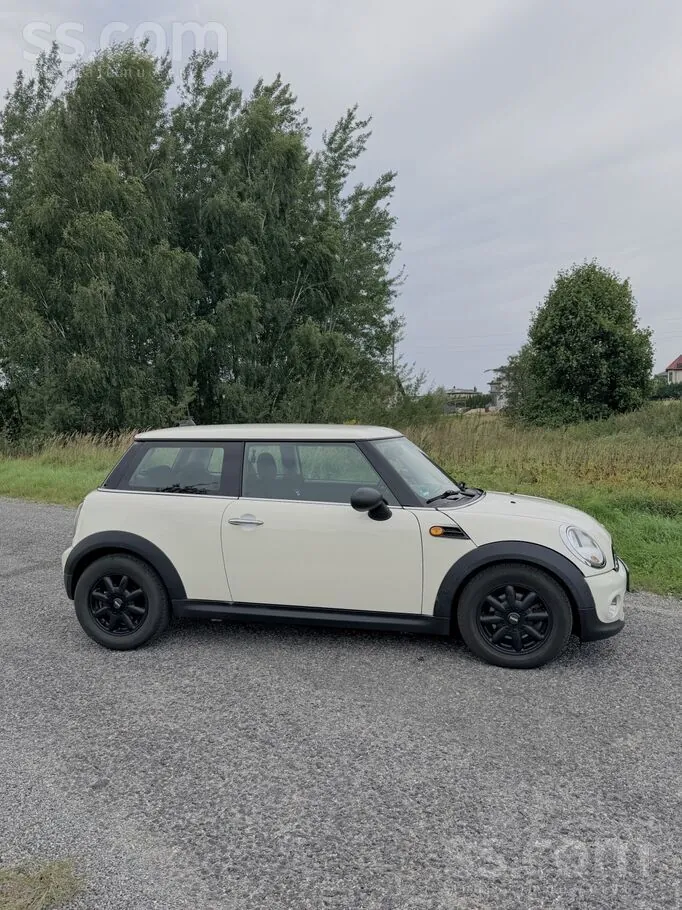 Mini One 2011 photo 4