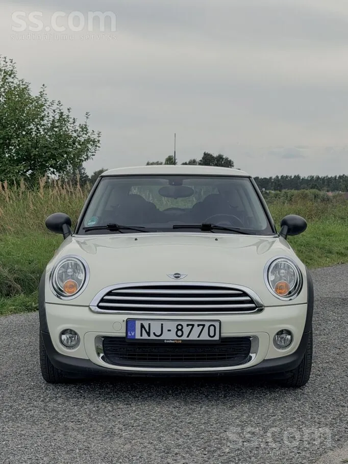Mini One 2011 photo 5