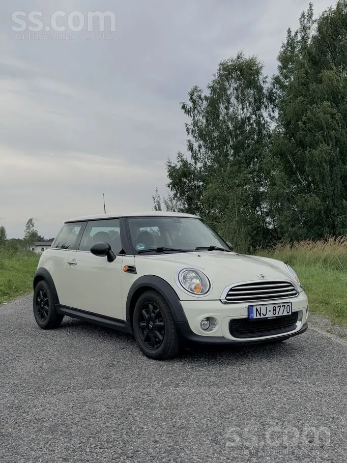Mini One 2011 photo 3