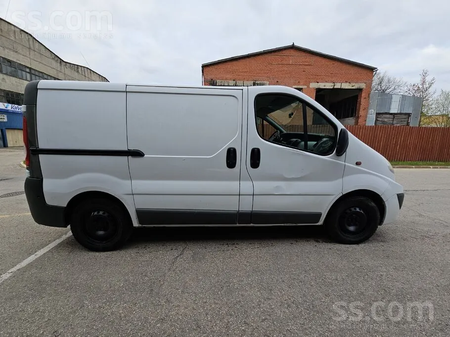 Renault Trafic 2009 photo 4