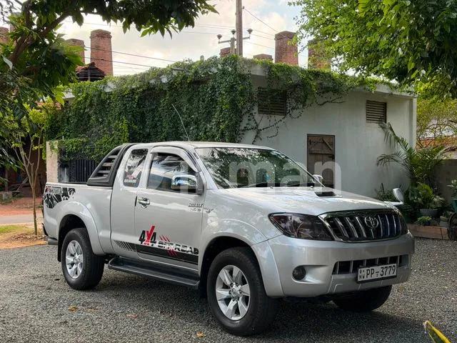 Toyota Hilux 2005 photo 4
