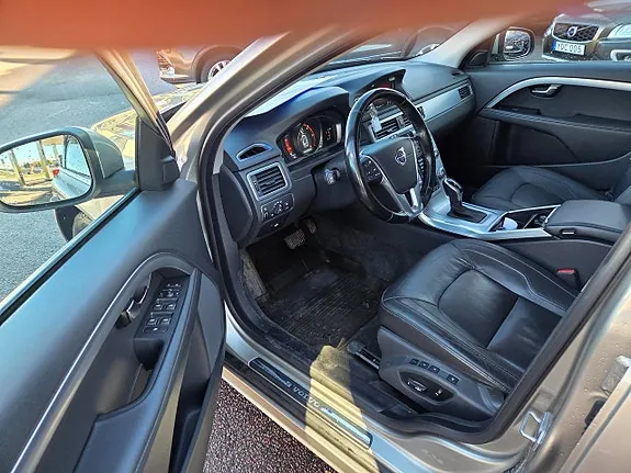 Volvo V70 2016 photo 2