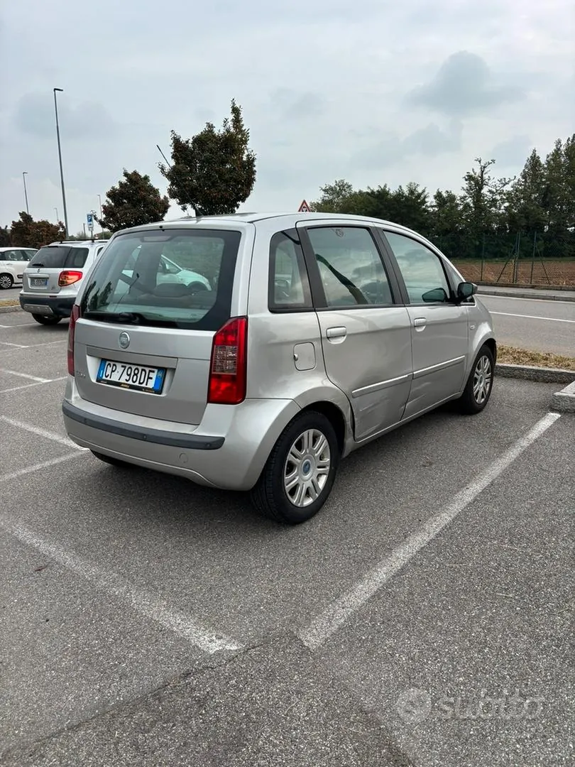 Fiat Idea 2004 photo 4