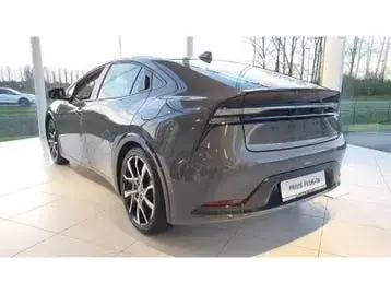 Toyota Prius 2025 photo 2
