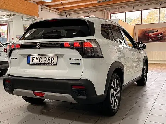 Suzuki S-Cross 2023 photo 4