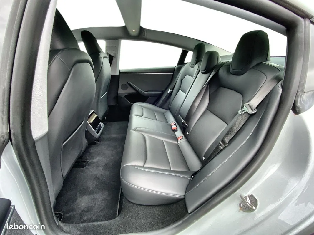 Tesla Model 3 2024 photo 5