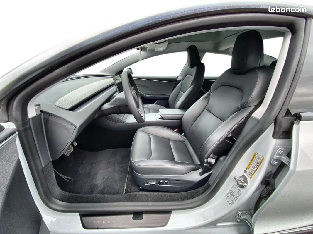 Tesla Model 3 2024 photo 4