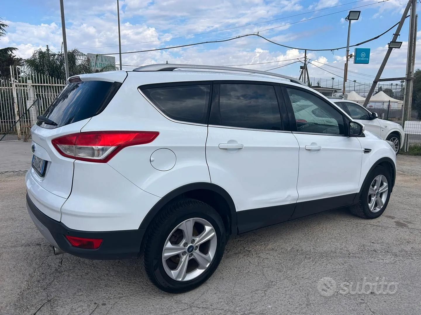 Ford Kuga 2013 photo 4