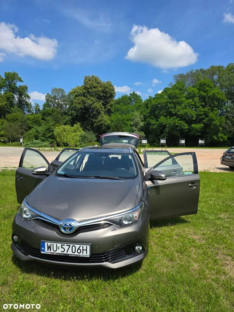 Toyota Auris 2018 photo 3