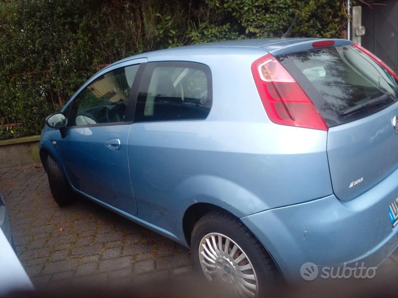 Fiat Grande Punto 2006 photo 2