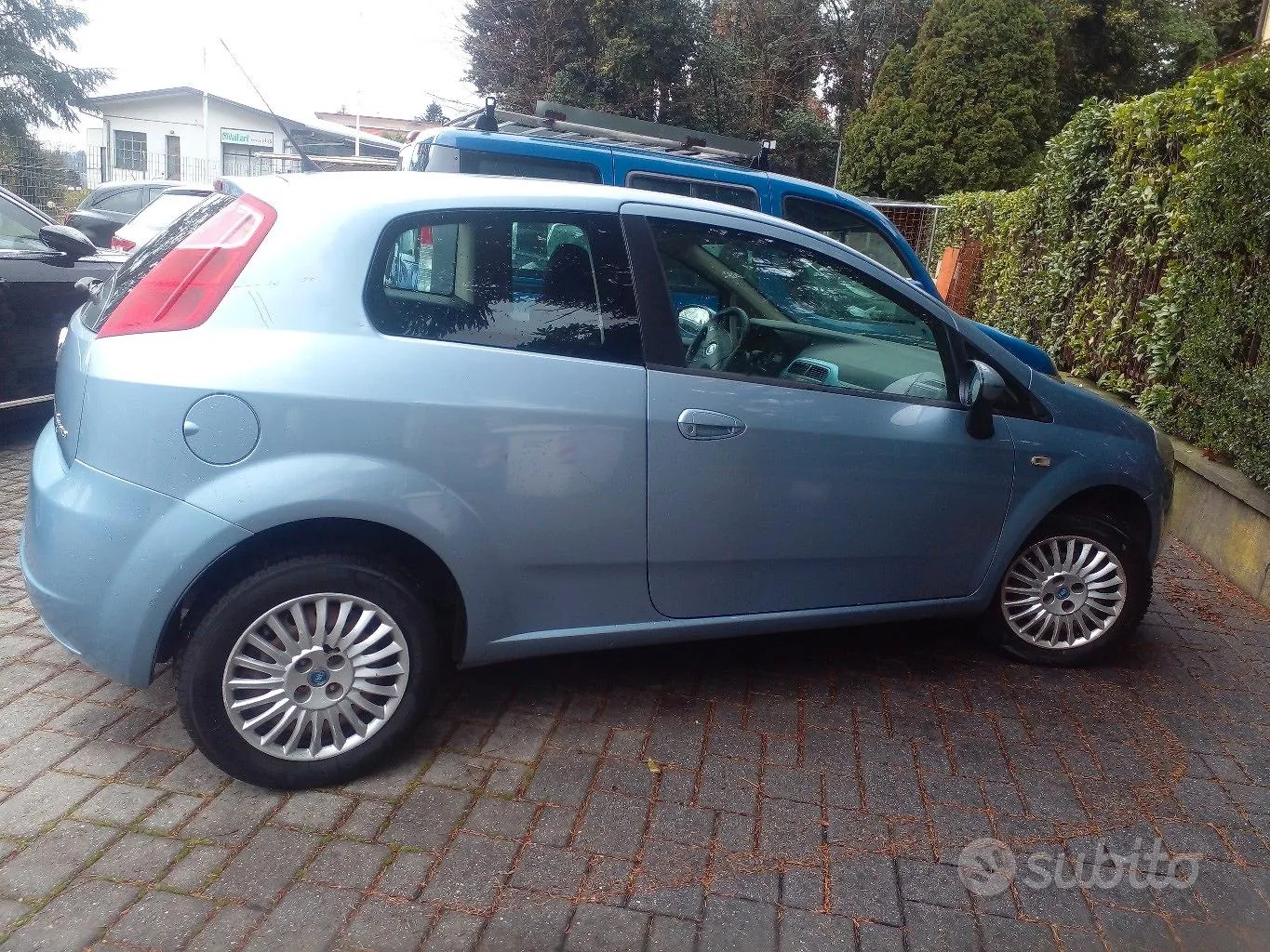 Fiat Grande Punto 2006 photo 3