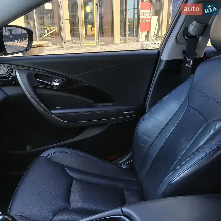 Hyundai Grandeur 2013 photo 5