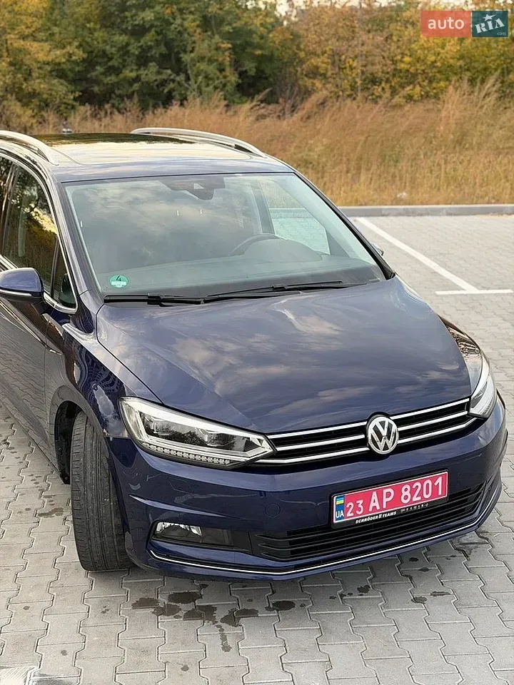 Volkswagen Touran 2020 photo 3