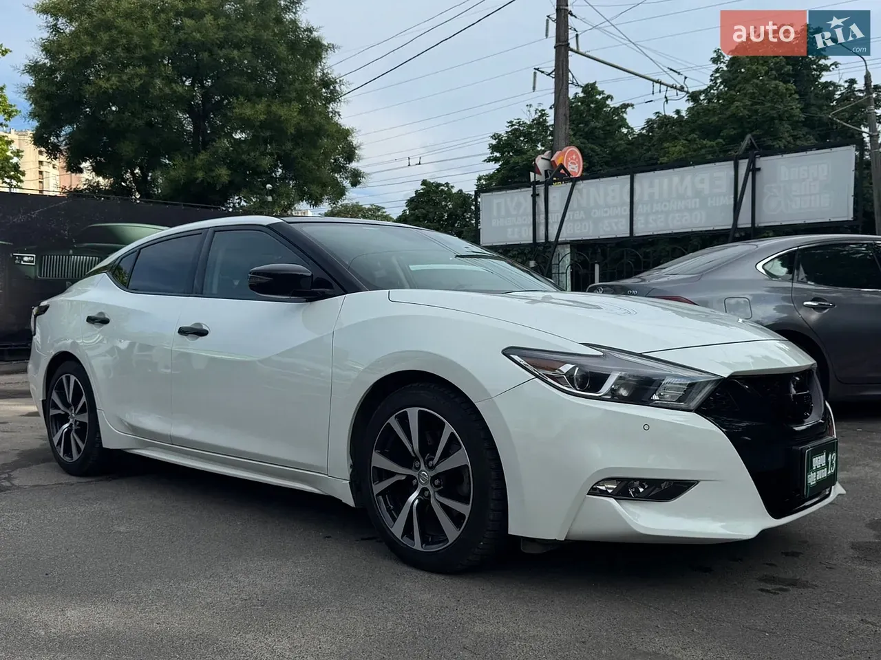 Nissan Maxima