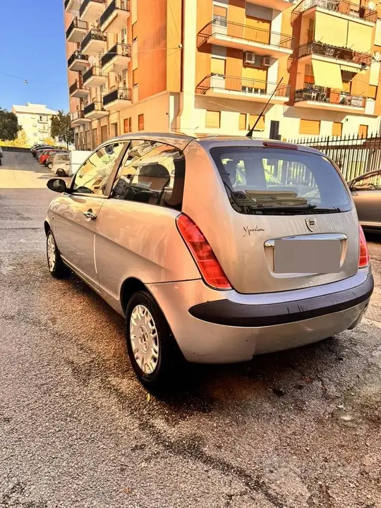 Lancia Ypsilon 2004 photo 2