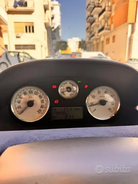 Lancia Ypsilon 2004 photo 4