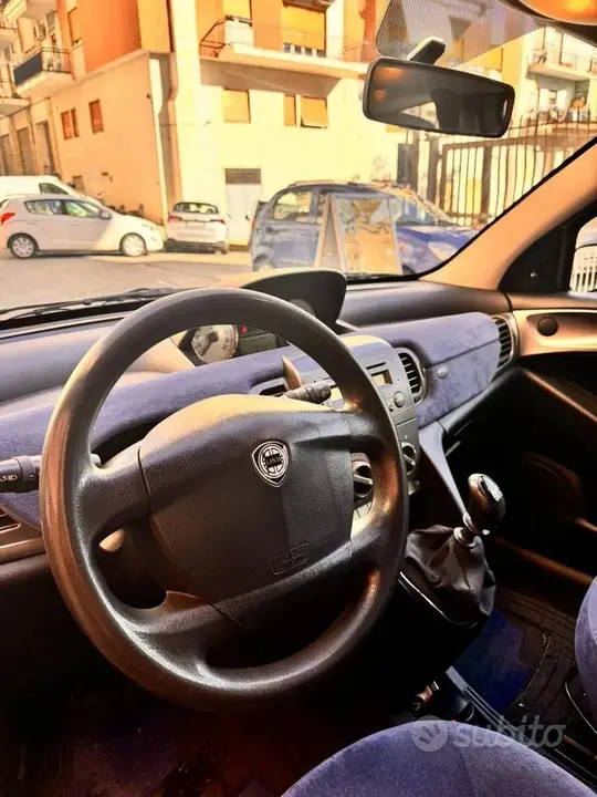 Lancia Ypsilon 2004 photo 5
