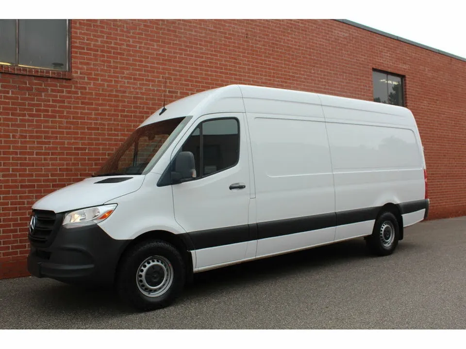Mercedes-Benz Sprinter Van