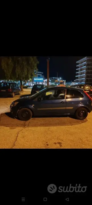 Ford Fiesta 2006 photo 2